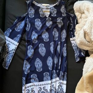 Very comfortable blue and white printed loose dress